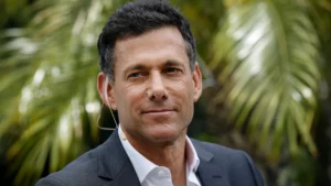Take-Two CEO Says Physical Game Discs No Longer Make Sense for Most Consumers
